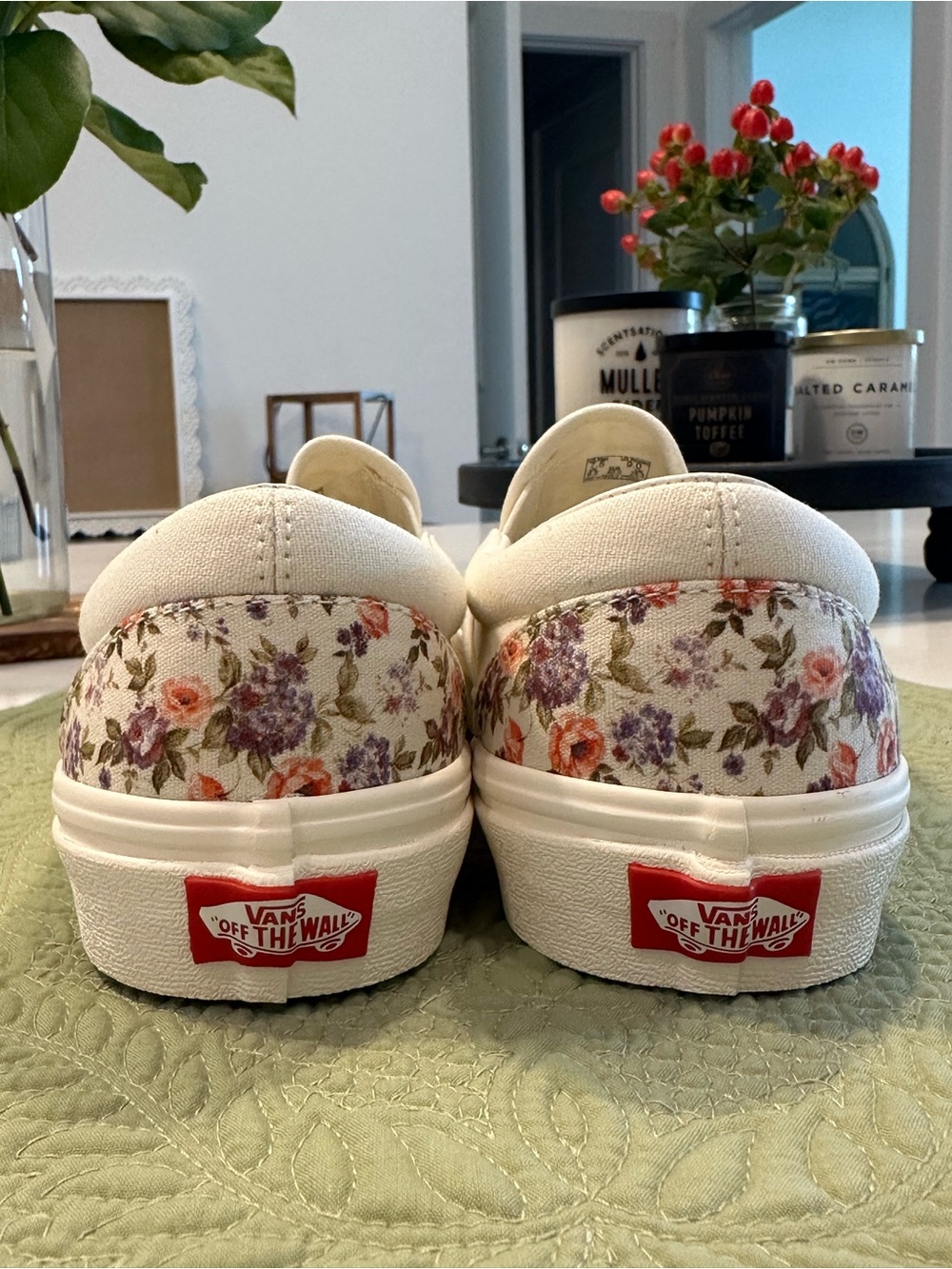 Vans Slip-On Sneakers With Floral Print - Picture 5 of 9
